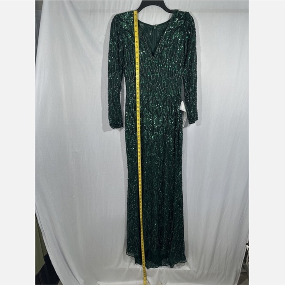 NWT $598 Mac Duggal [ 6 ] Long‎ Sleeve Beaded V-Neck Gown in Forest Green - Picture 6 of 14